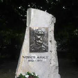 Megemlékezések
                                        